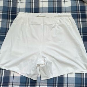 Lululemon Pacebreaker Short with Liner, Large, Great condition, White